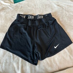 Nike Black Athletic Shorts Lightweight Elastic Waist